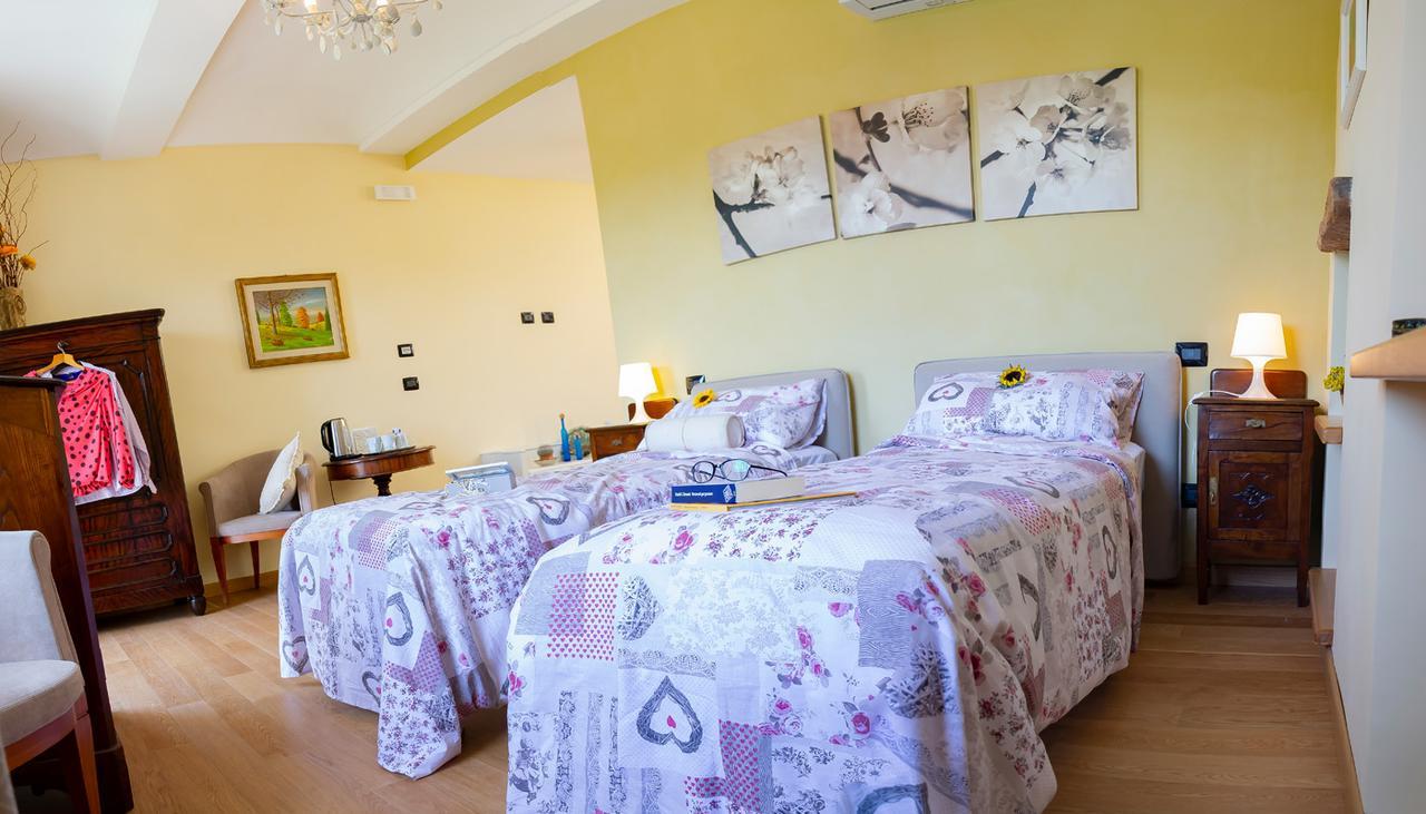 Ca D'I. Bed & Breakfast Magliano Alfieri Luaran gambar